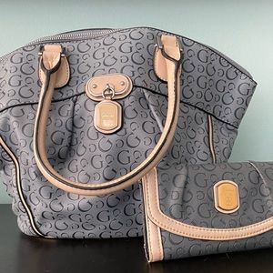 Guess purse and matching wallet